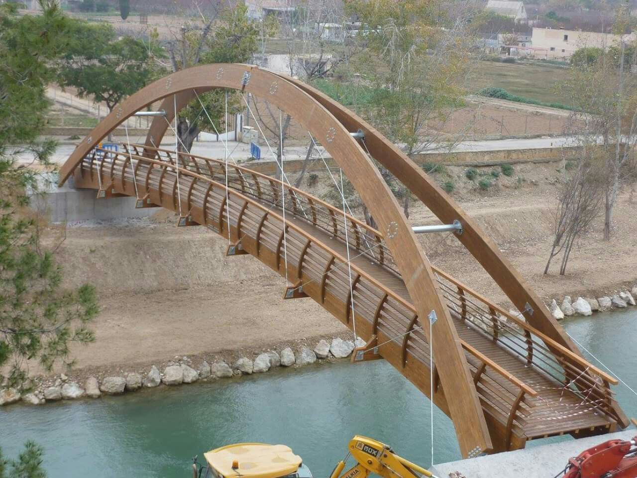 AHŞAP KÖPRÜ
